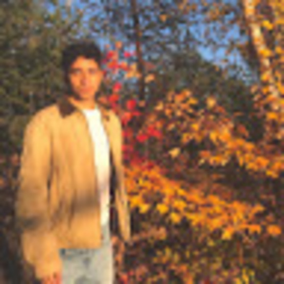 Meet your Posher, Enrique - Picture 1 of 1